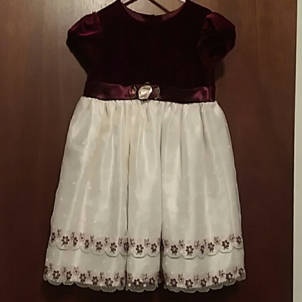 Girls dress
